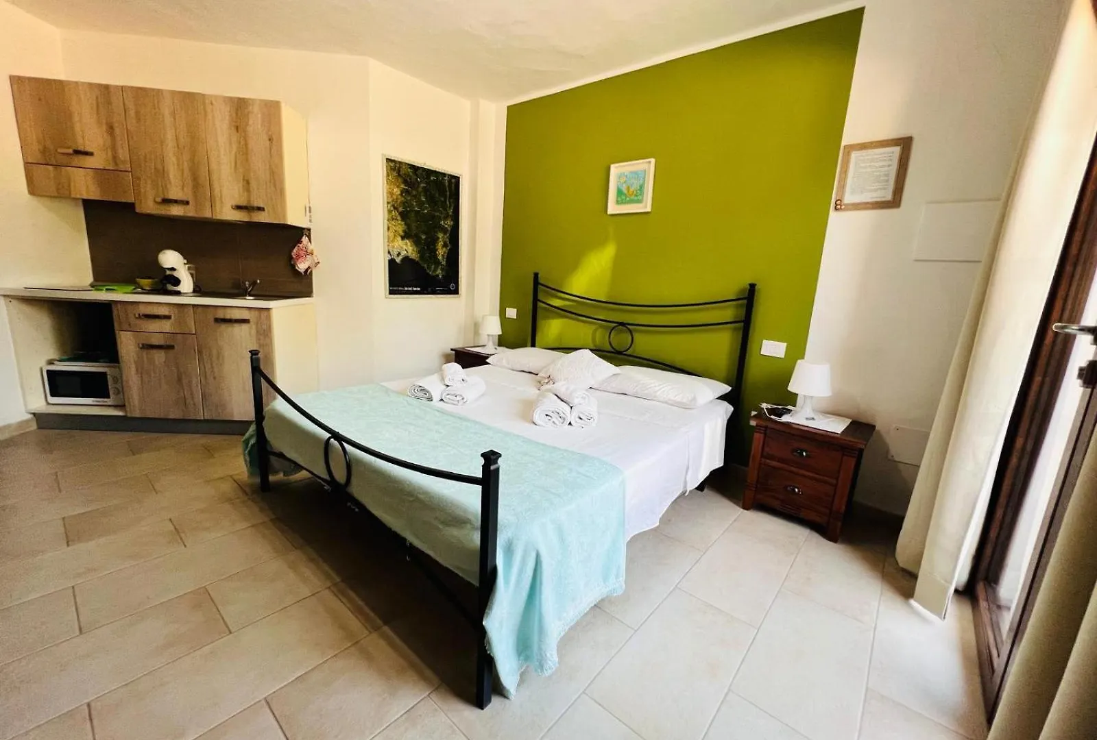 Bbmaredellestelle Torre delle Stelle Bed & Breakfast